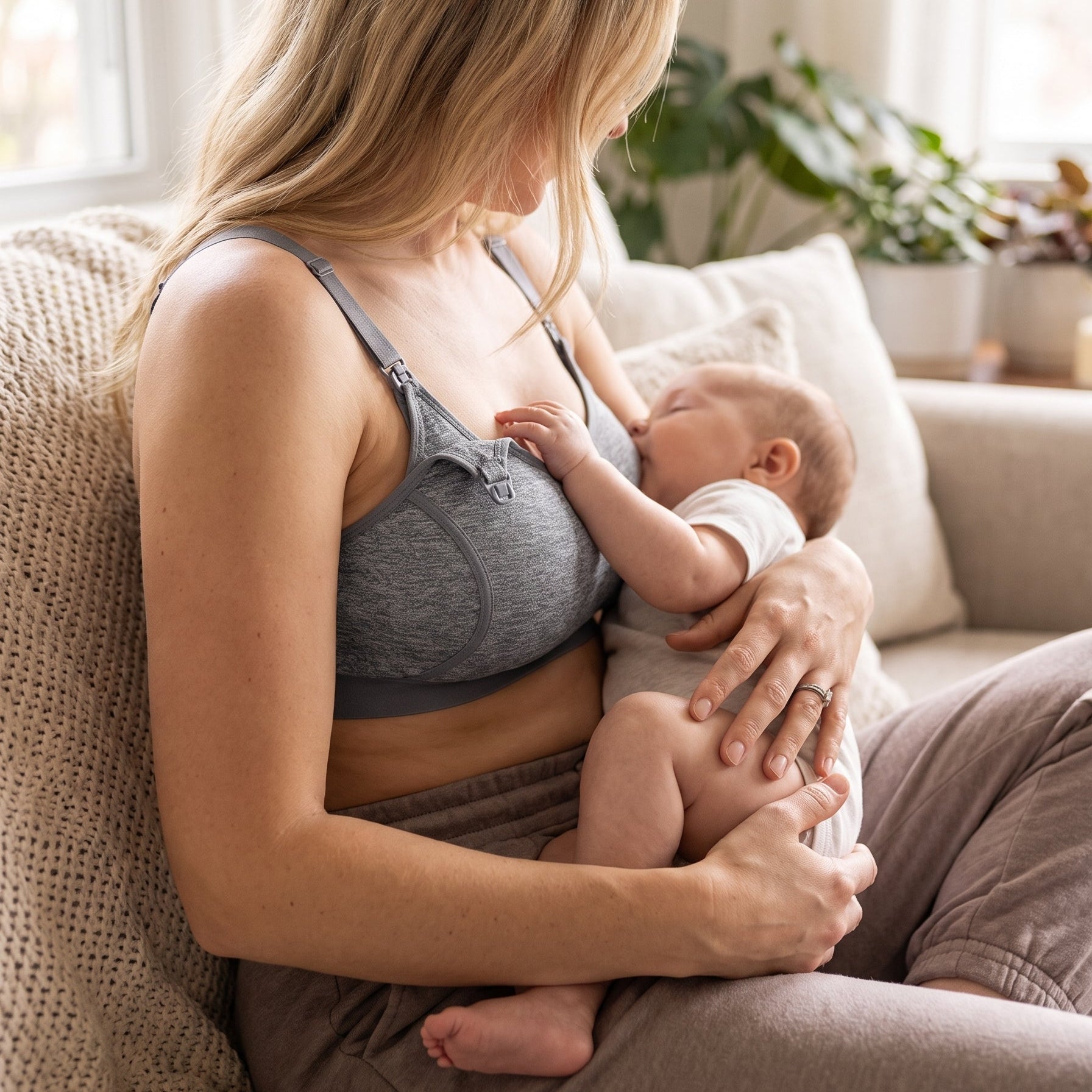 CareMamas™ 2-in-1 Hands-Free Express Nursing Bra
